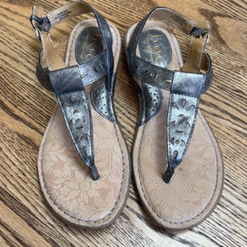B.O.C Born Pewter Sandals, Size 7